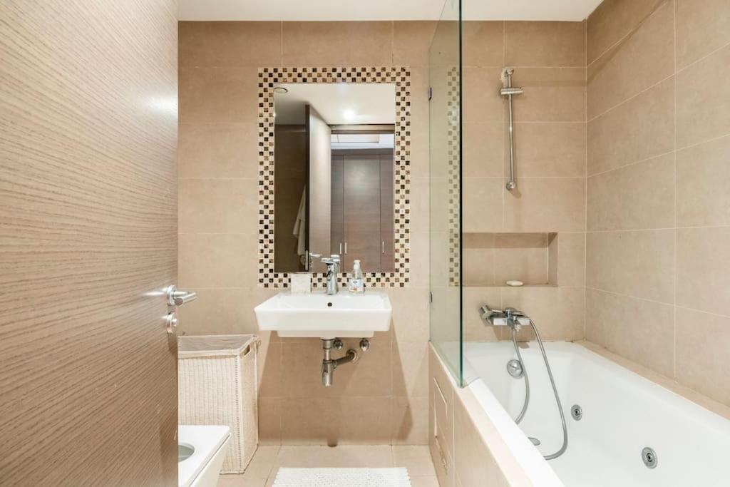 Apartment Luxury Prestigia Close To Champs De Course Parc Fès