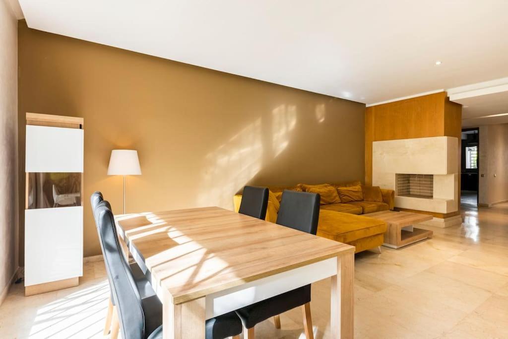 Apartment Luxury Prestigia Close To Champs De Course Parc Fès